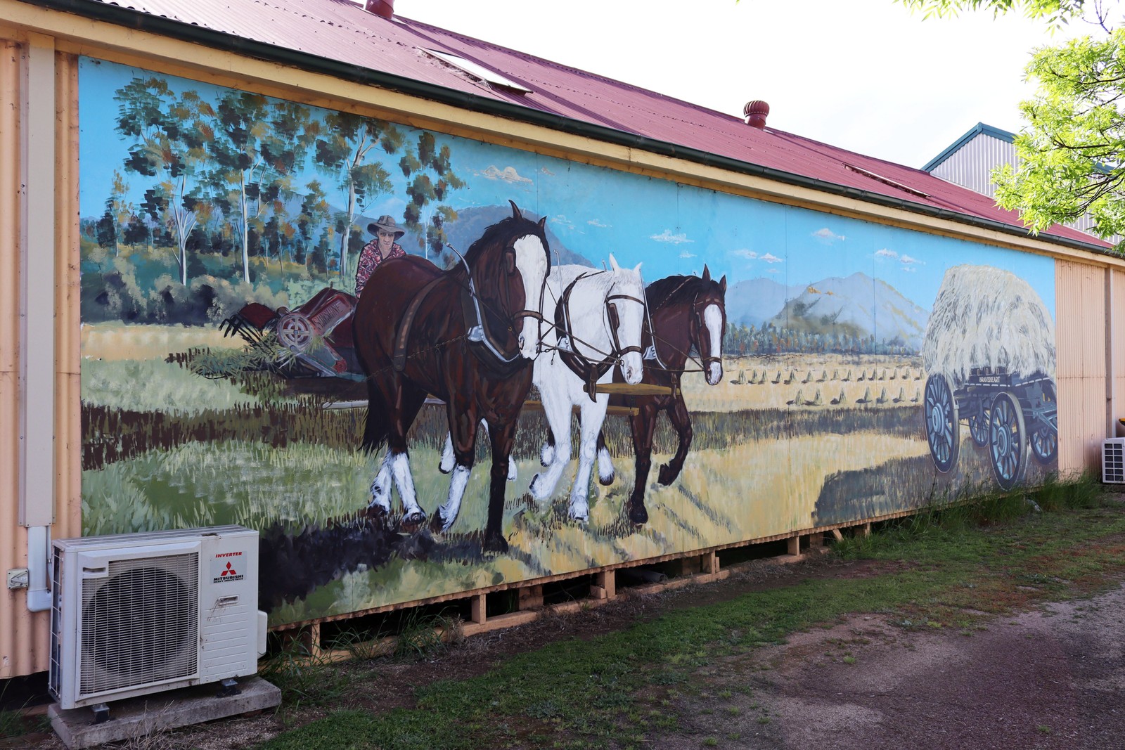 Australian Draught Horses & Braveheart by Les Quick | Street Art NSW