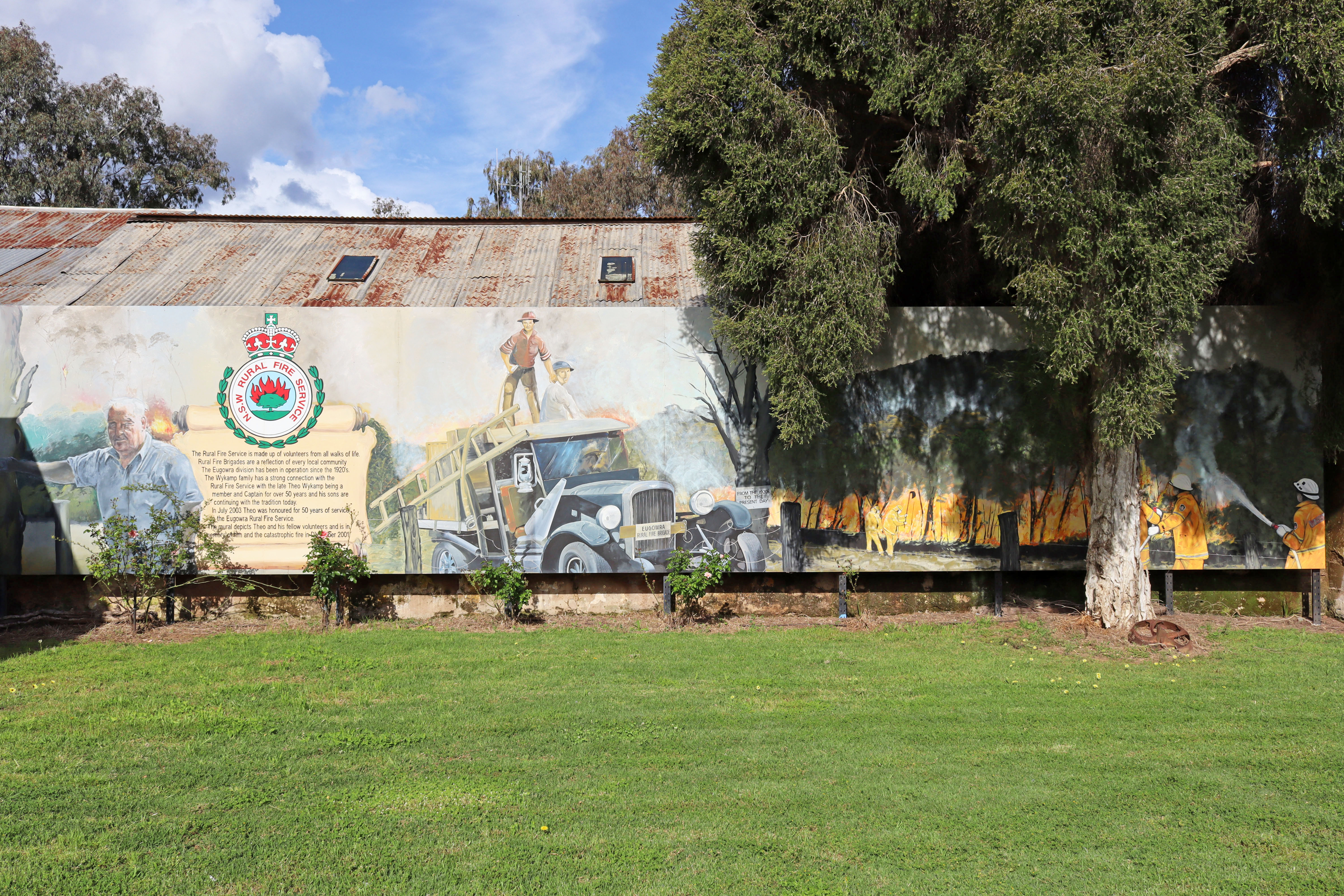 Tribute to the Rural Fire Service by Les Quick | Street Art NSW
