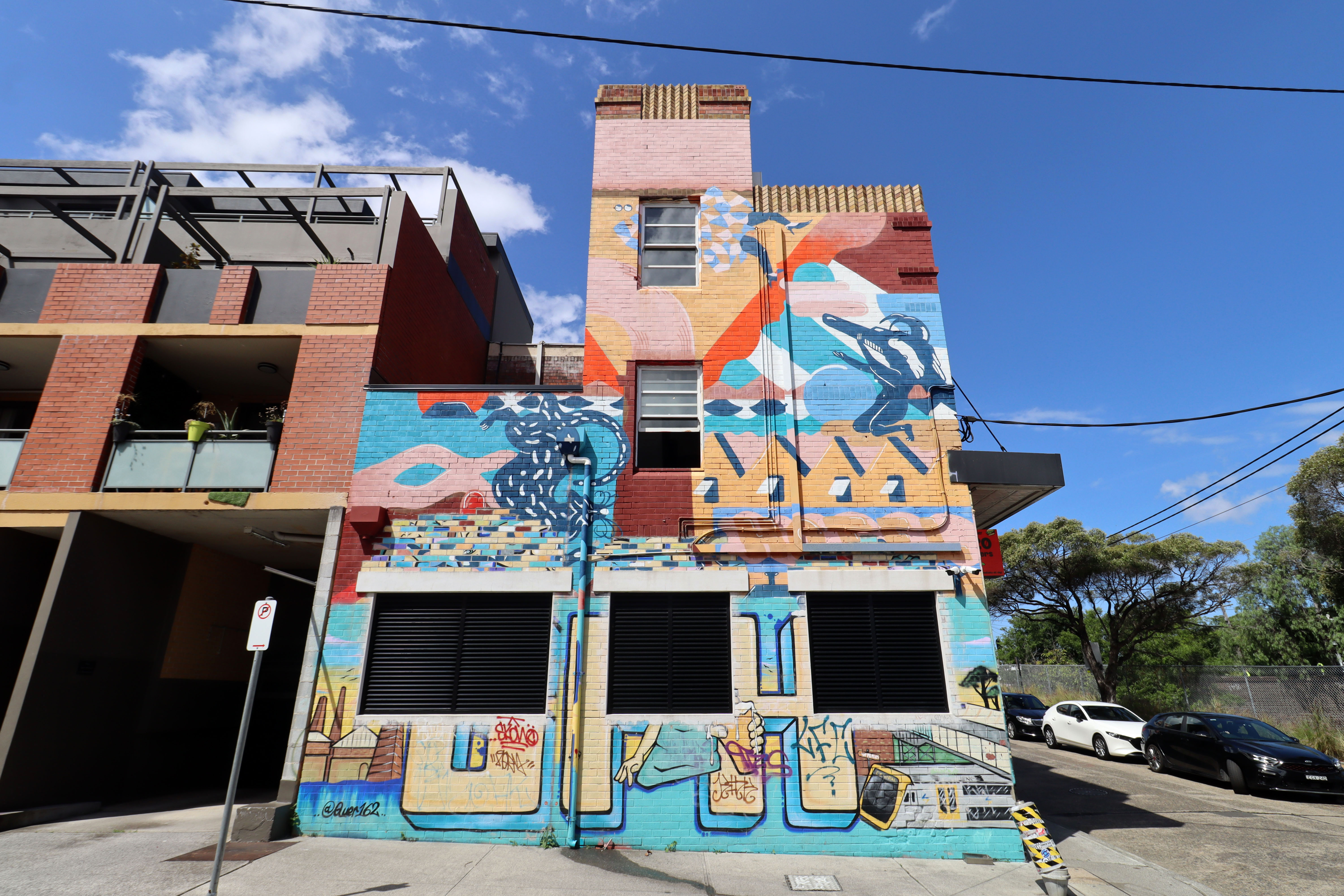 Sydney Park Hotel by Andrew Dennis | Street Art NSW