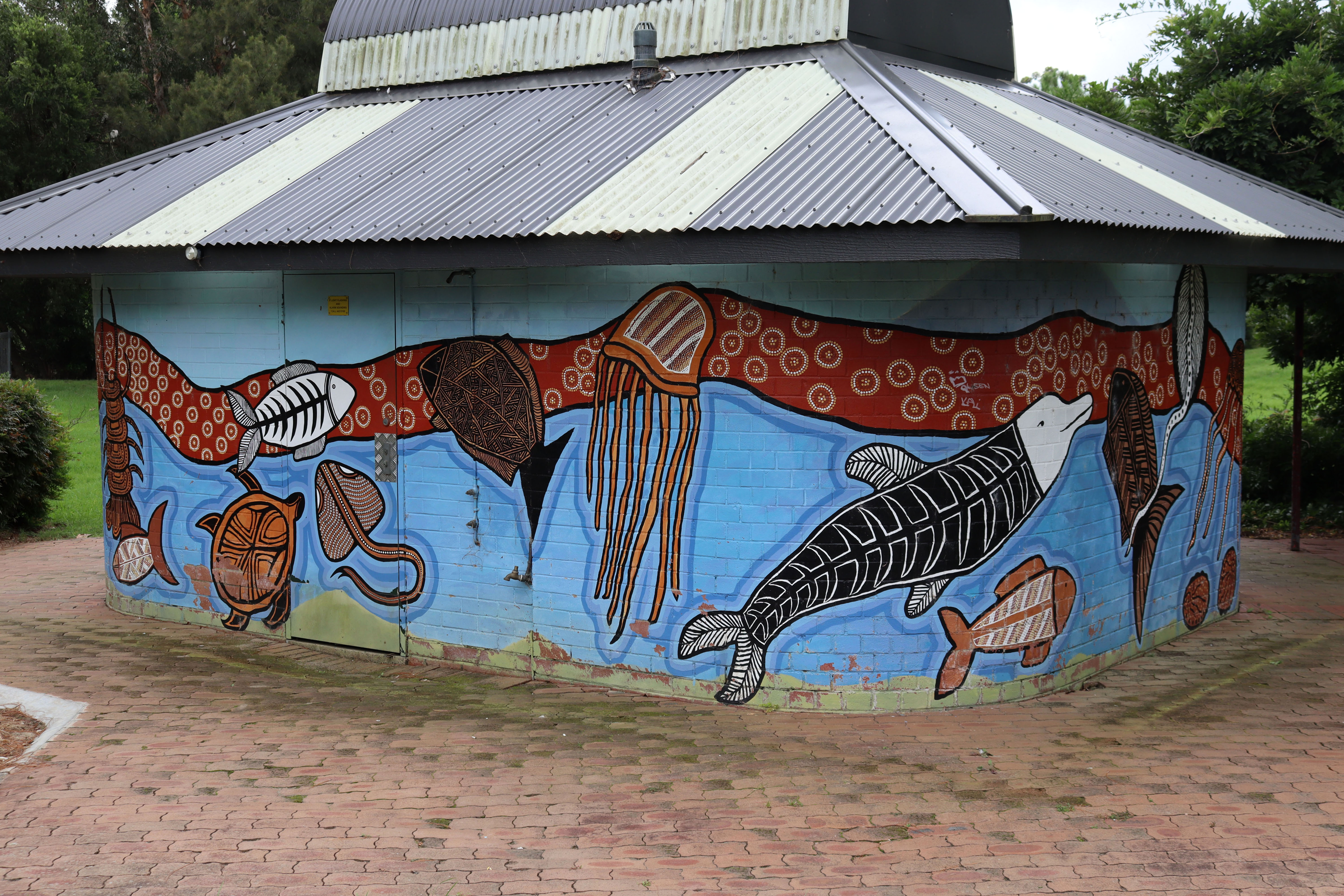 Harry Sawkins Toilet Block by Noni Bonney | Street Art NSW