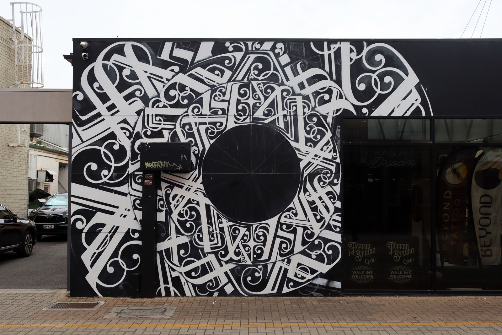Muriel by Elle Hankinson | Street Art NSW