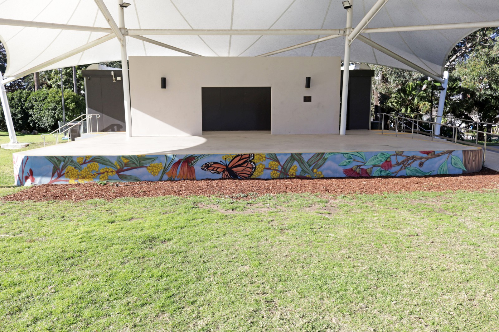 Burwood Park Pavilion by Sekt Compton | Street Art NSW