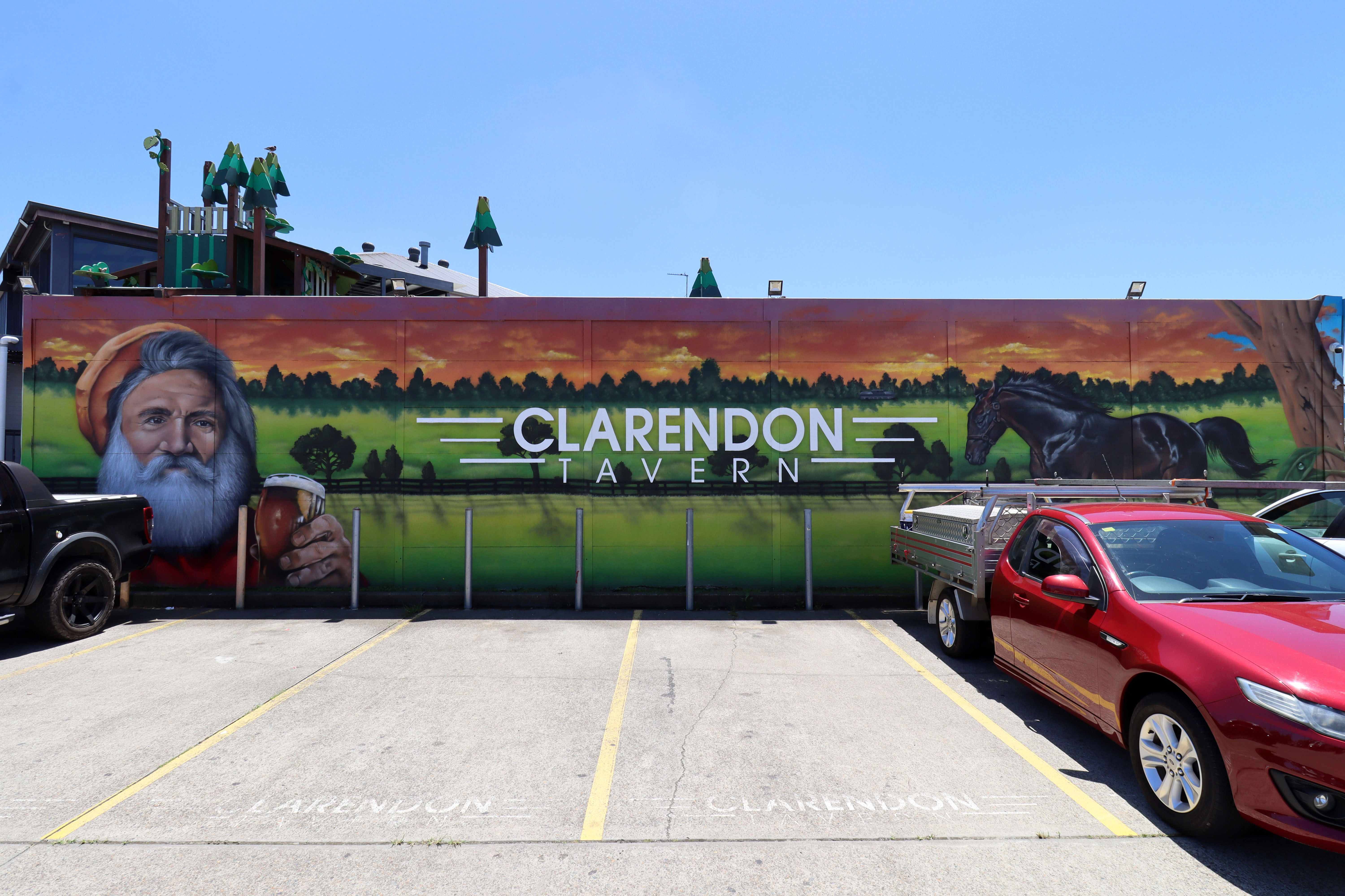 Clarendon Tavern by Riots One | Street Art NSW