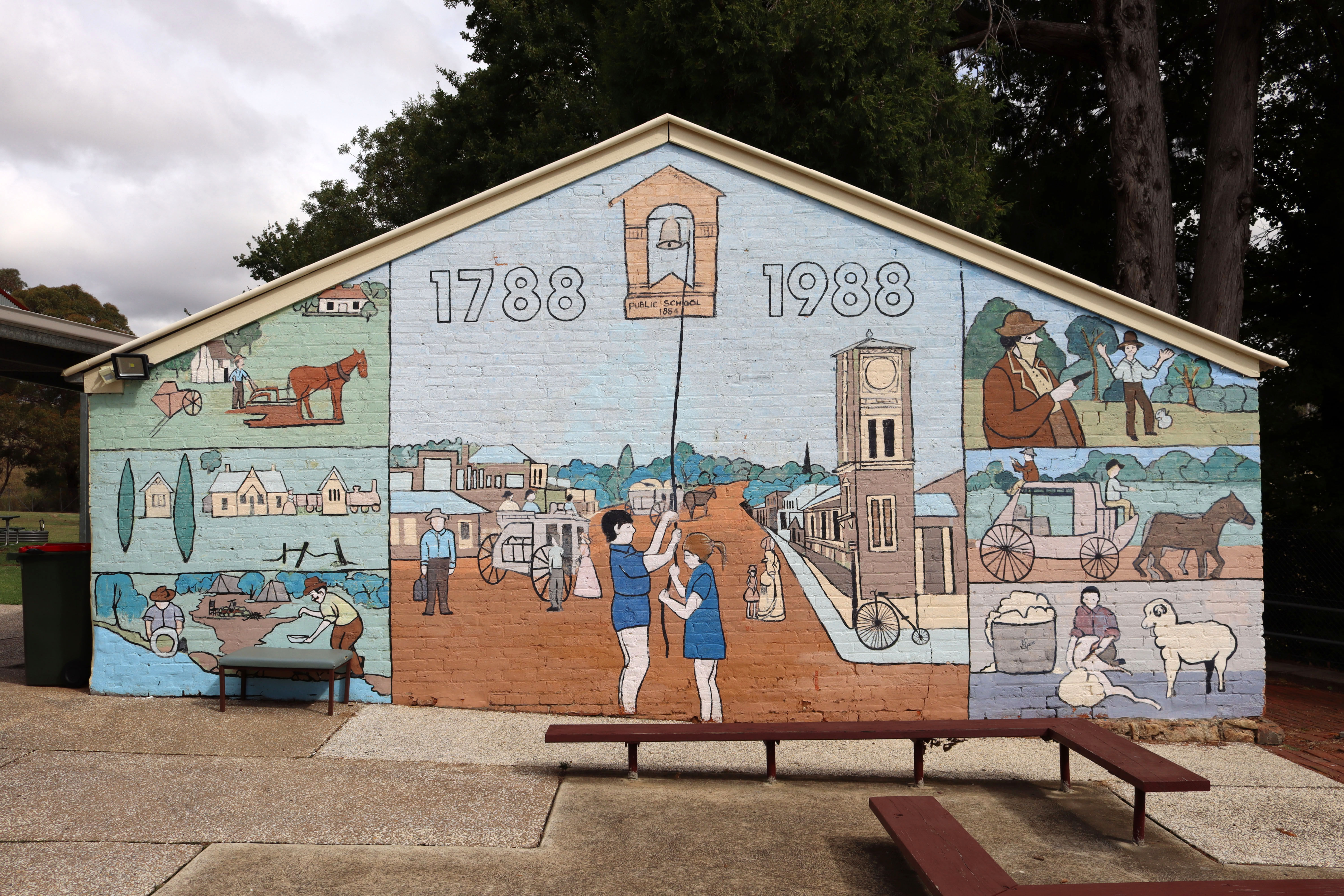 Carcoar Public School Mural by Elizabeth Carmody | Street Art NSW