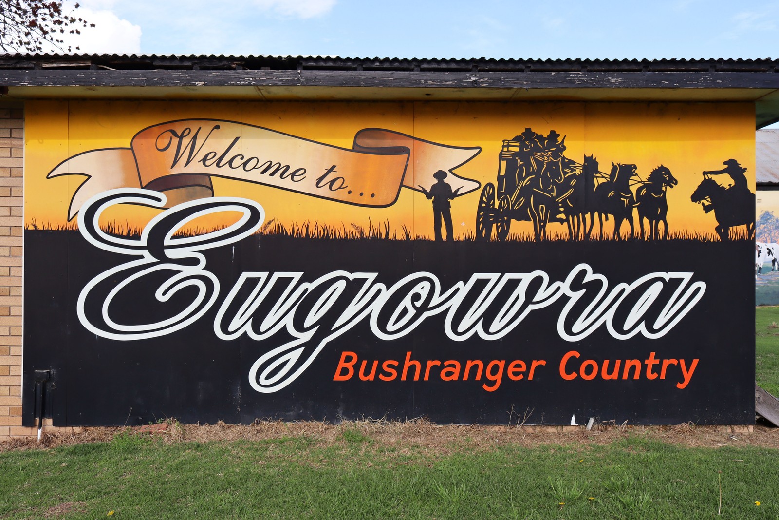 Welcome to Eugowra by Jodie Greenhalgh | Street Art NSW
