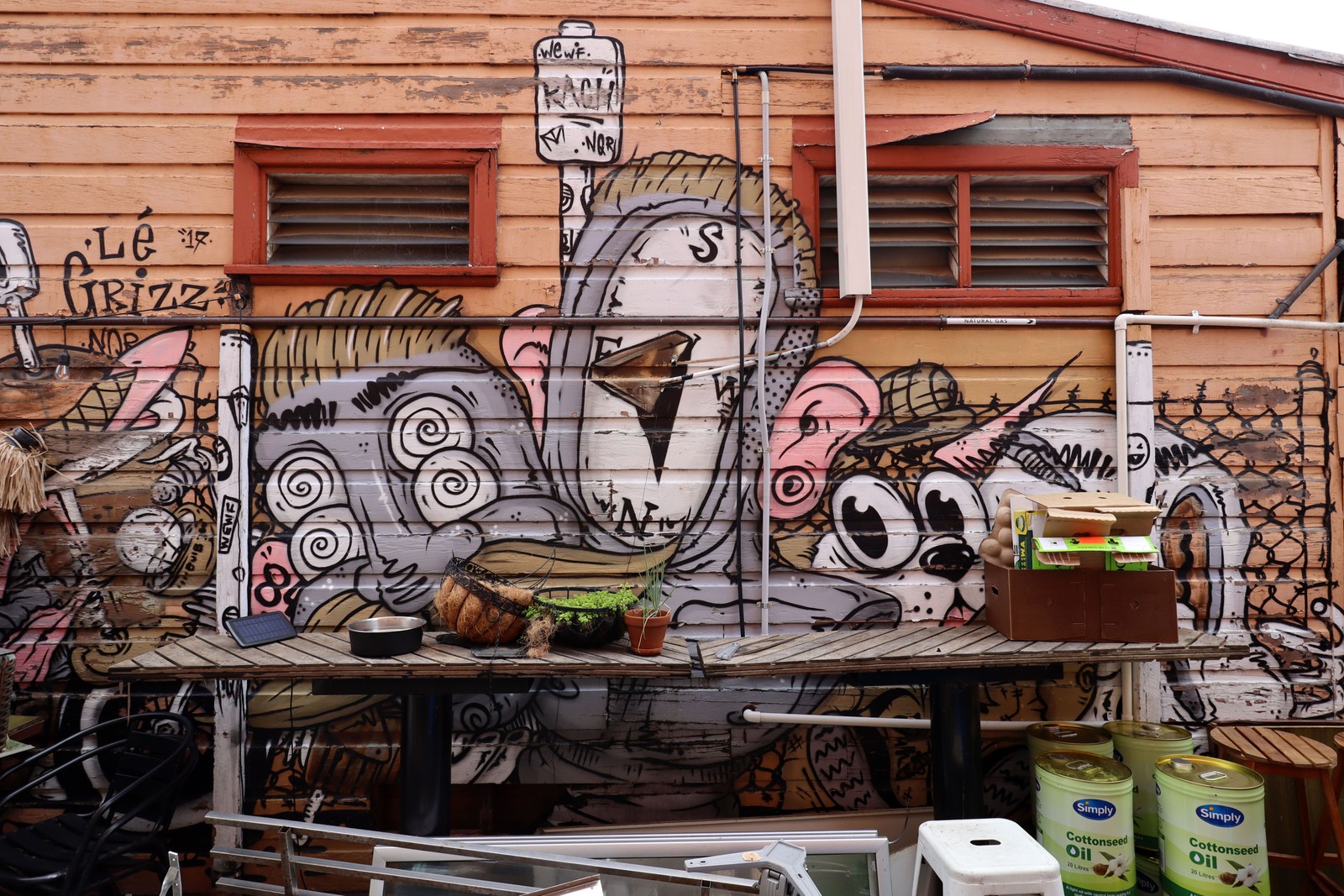The Cheeky Traveller by Le Grizz | Street Art NSW