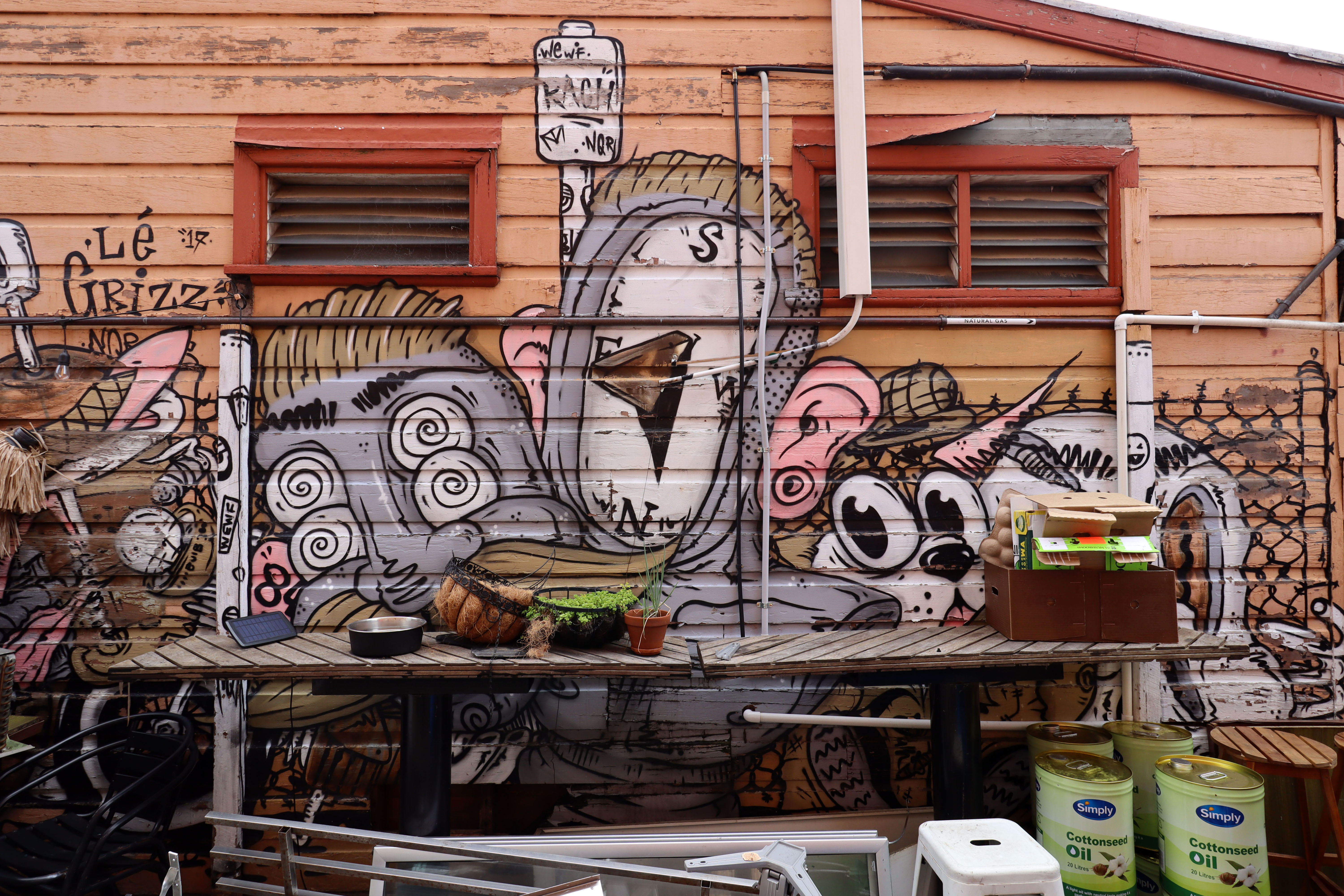 The Cheeky Traveller by Le Grizz | Street Art NSW
