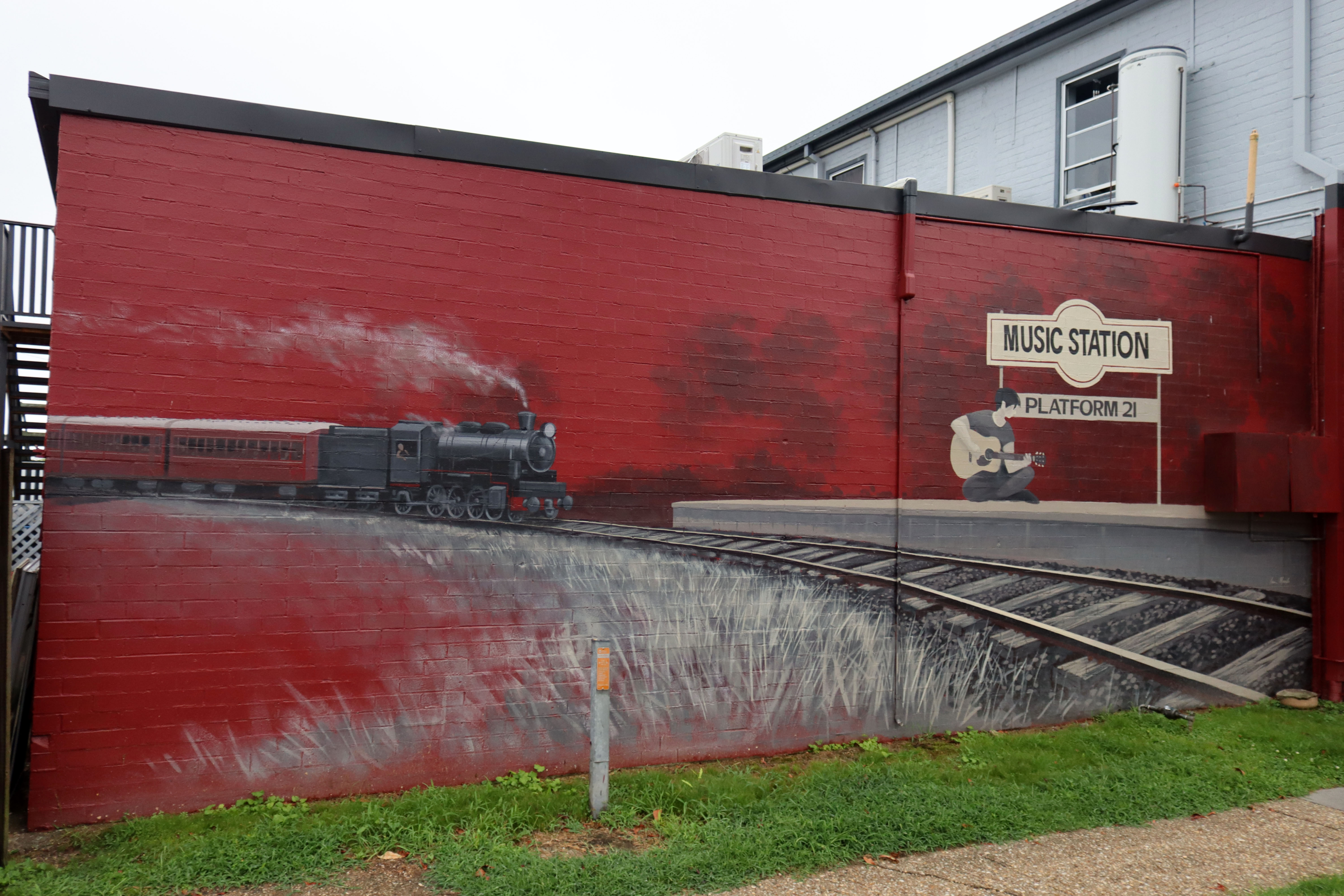 Platform 21 at the Music Station by Ian Moule | Street Art NSW