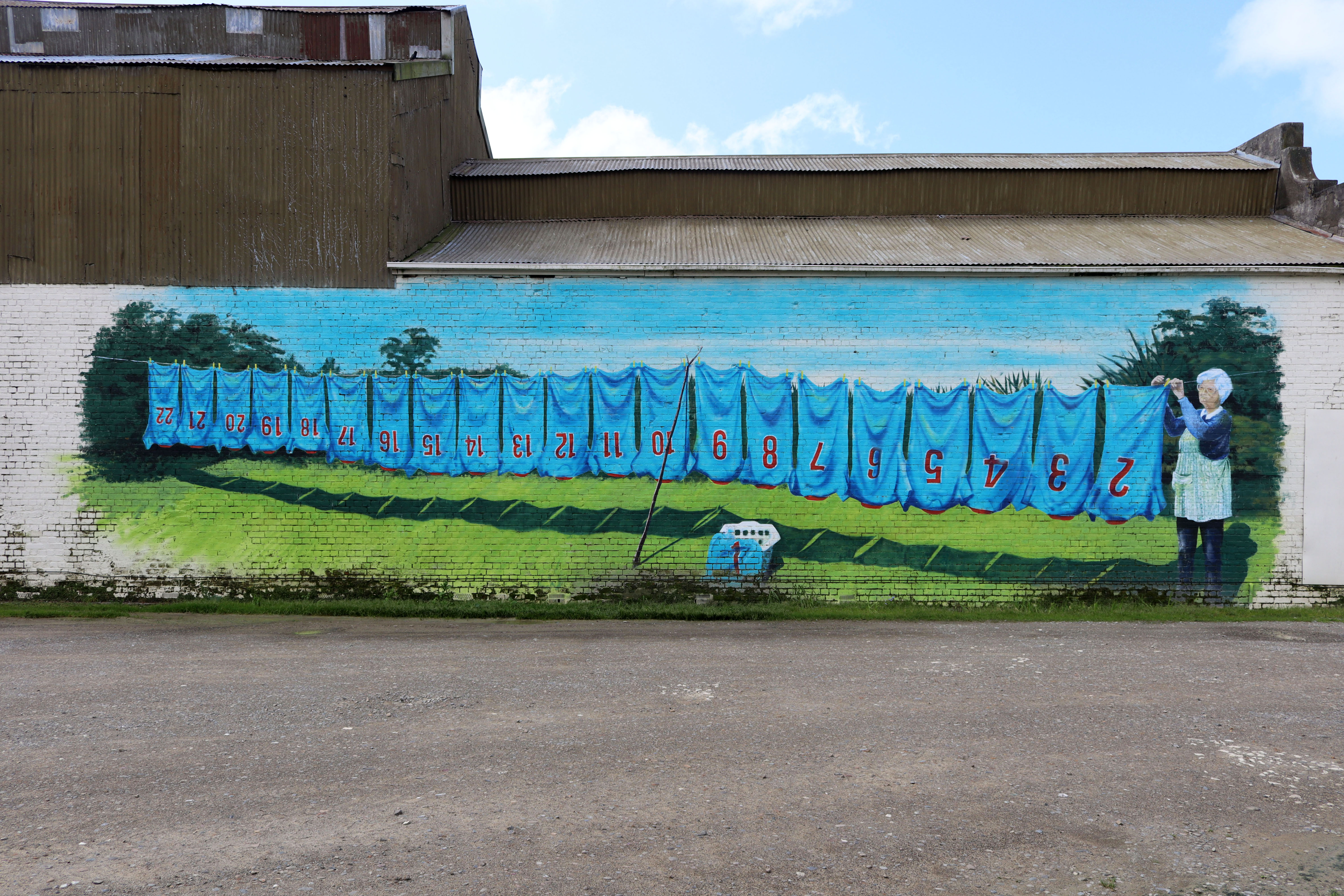 Stella Chamberlain by Bill Scott | Street Art NSW