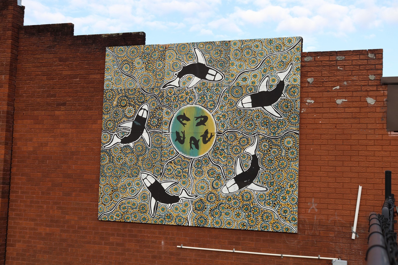 Biripi Mural by Gina Varagnolo | Street Art NSW