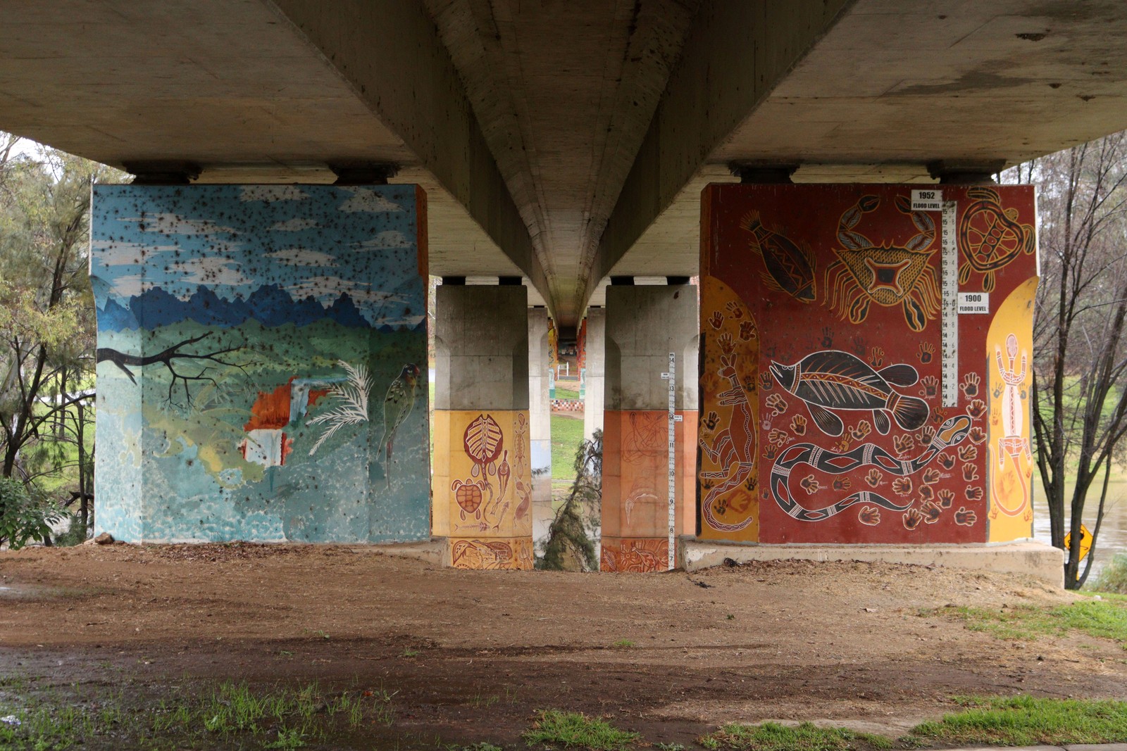 Cowra Bridge Pylons by Kym Freeman | Street Art NSW