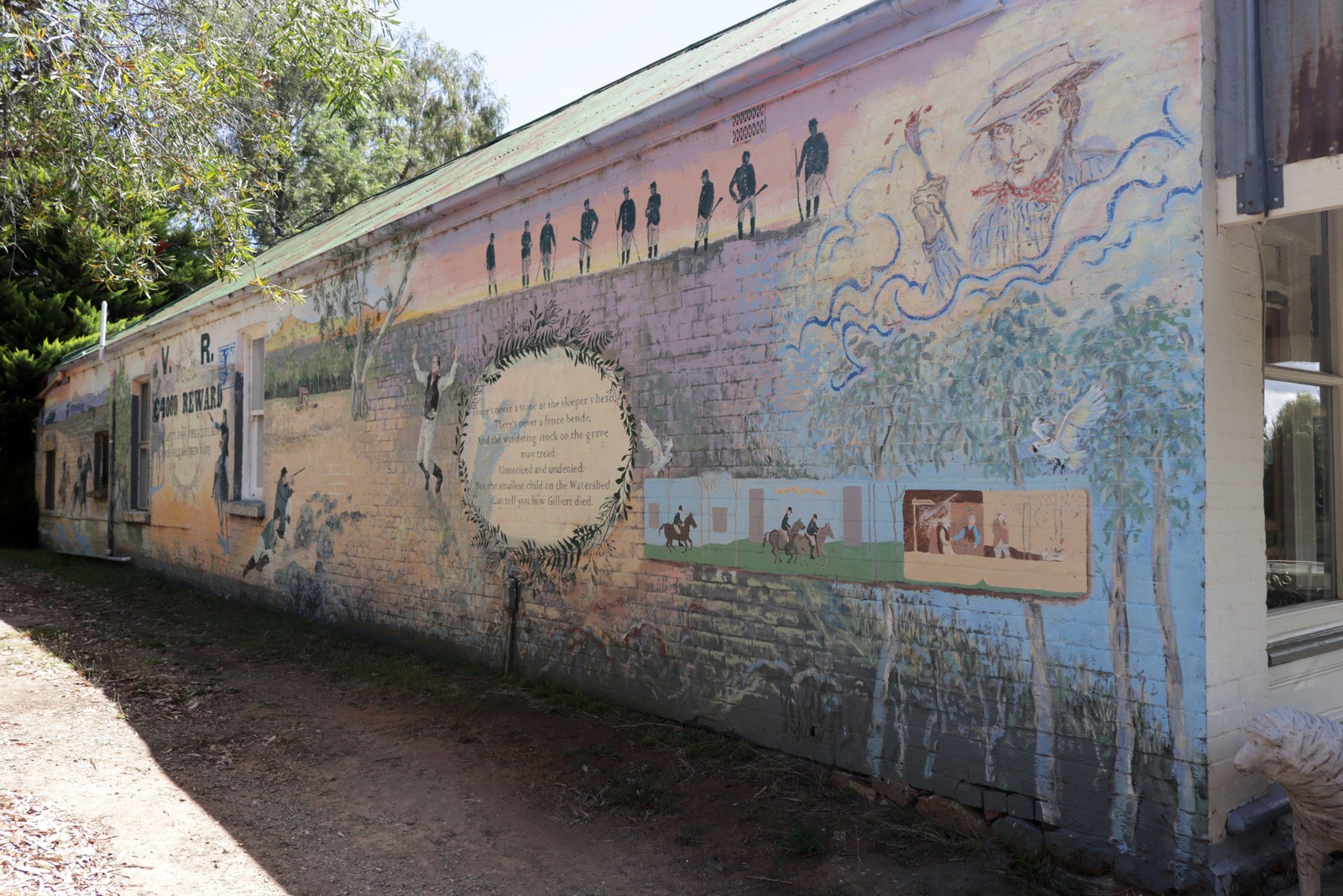 Gilbert's Capture by Janet Dawson Boddy | Street Art NSW