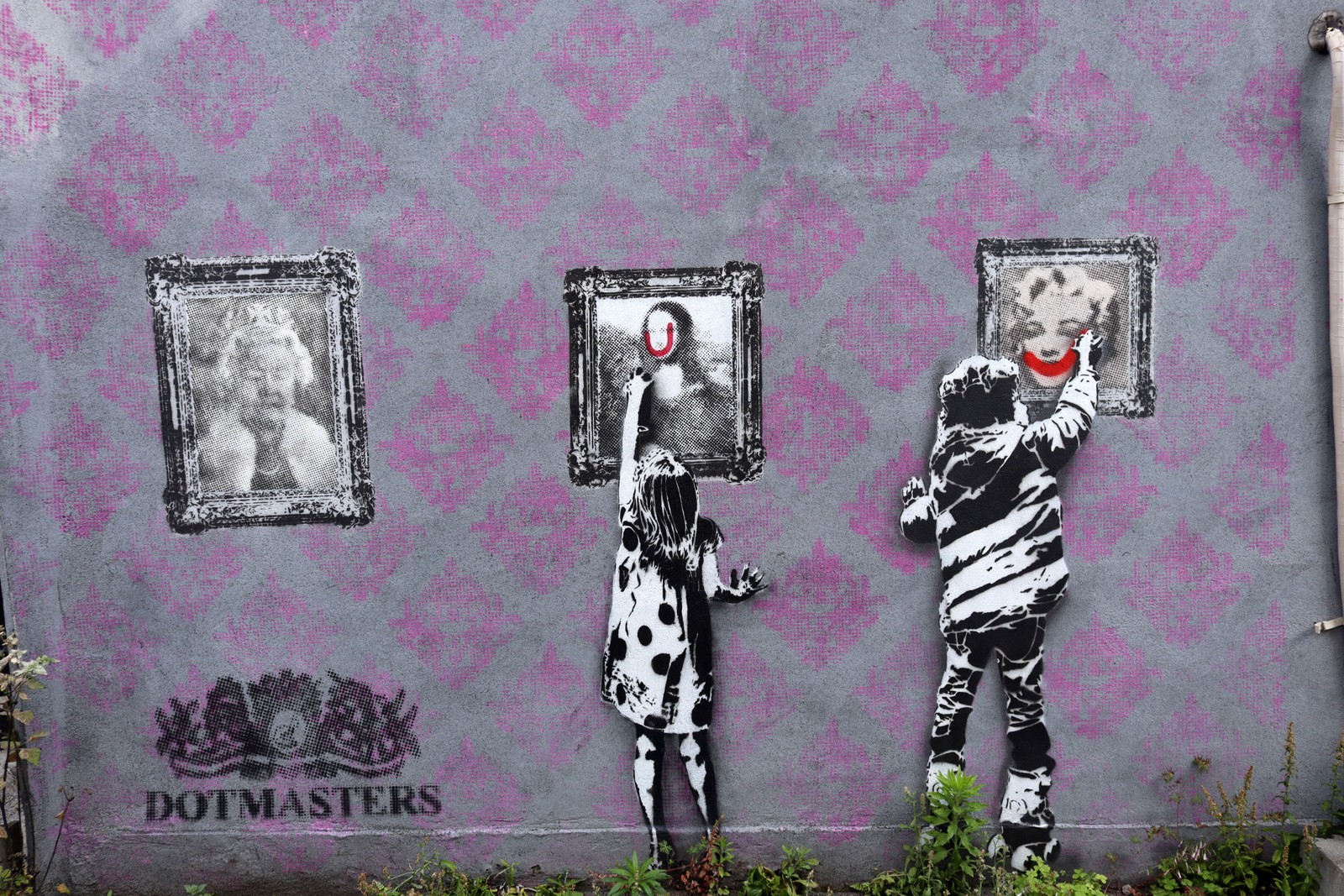 Indigo Defaces Mona by Dotmasters | Street Art NSW