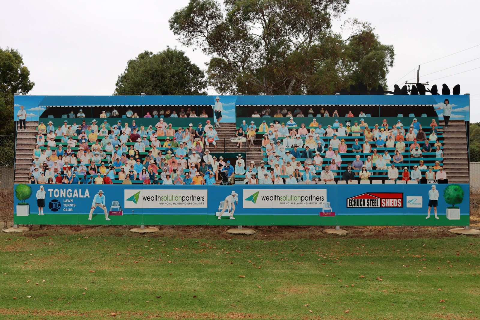 Tennis Court Mural by Murray Ross | Street Art NSW