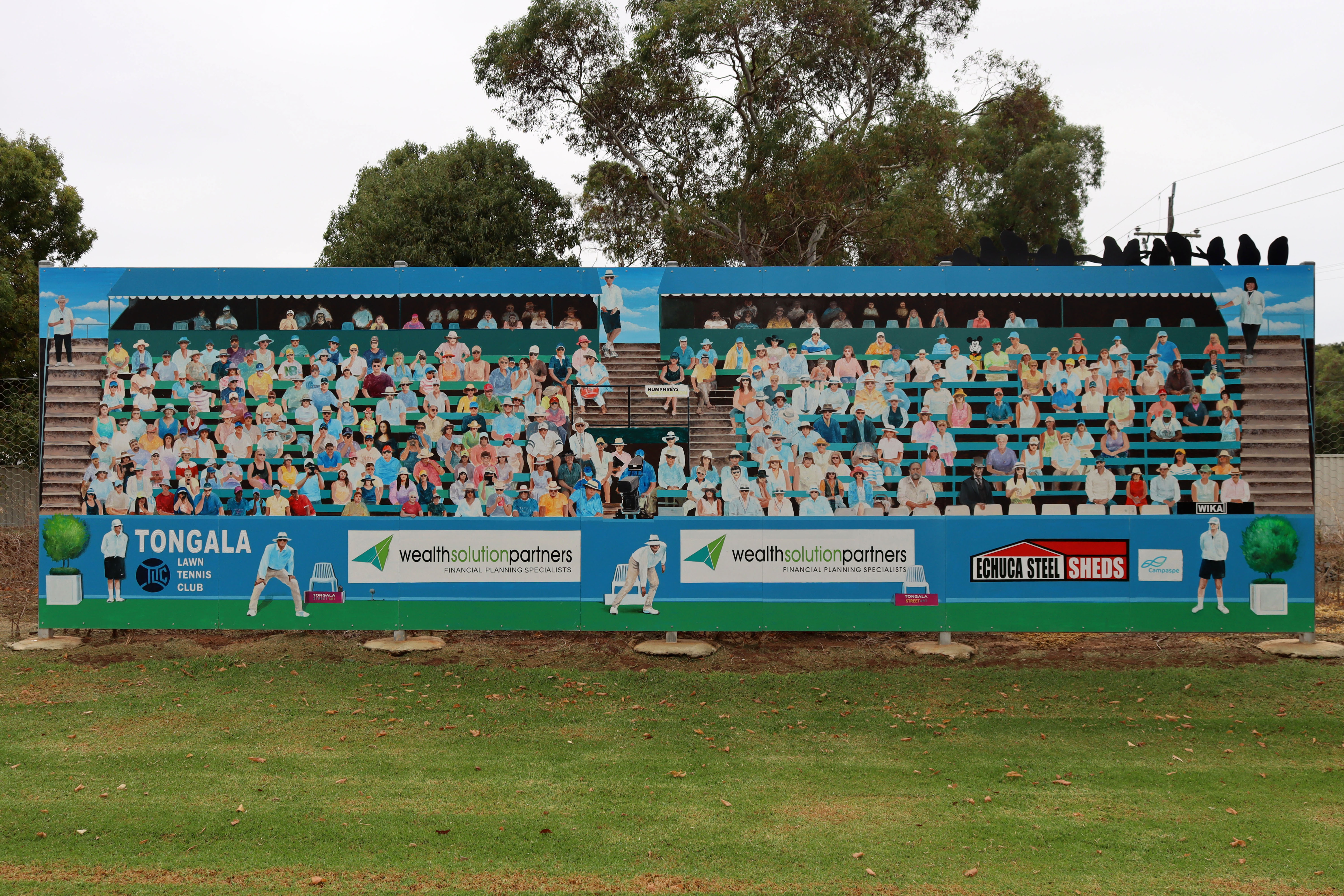 Tennis Court Mural by Murray Ross | Street Art NSW