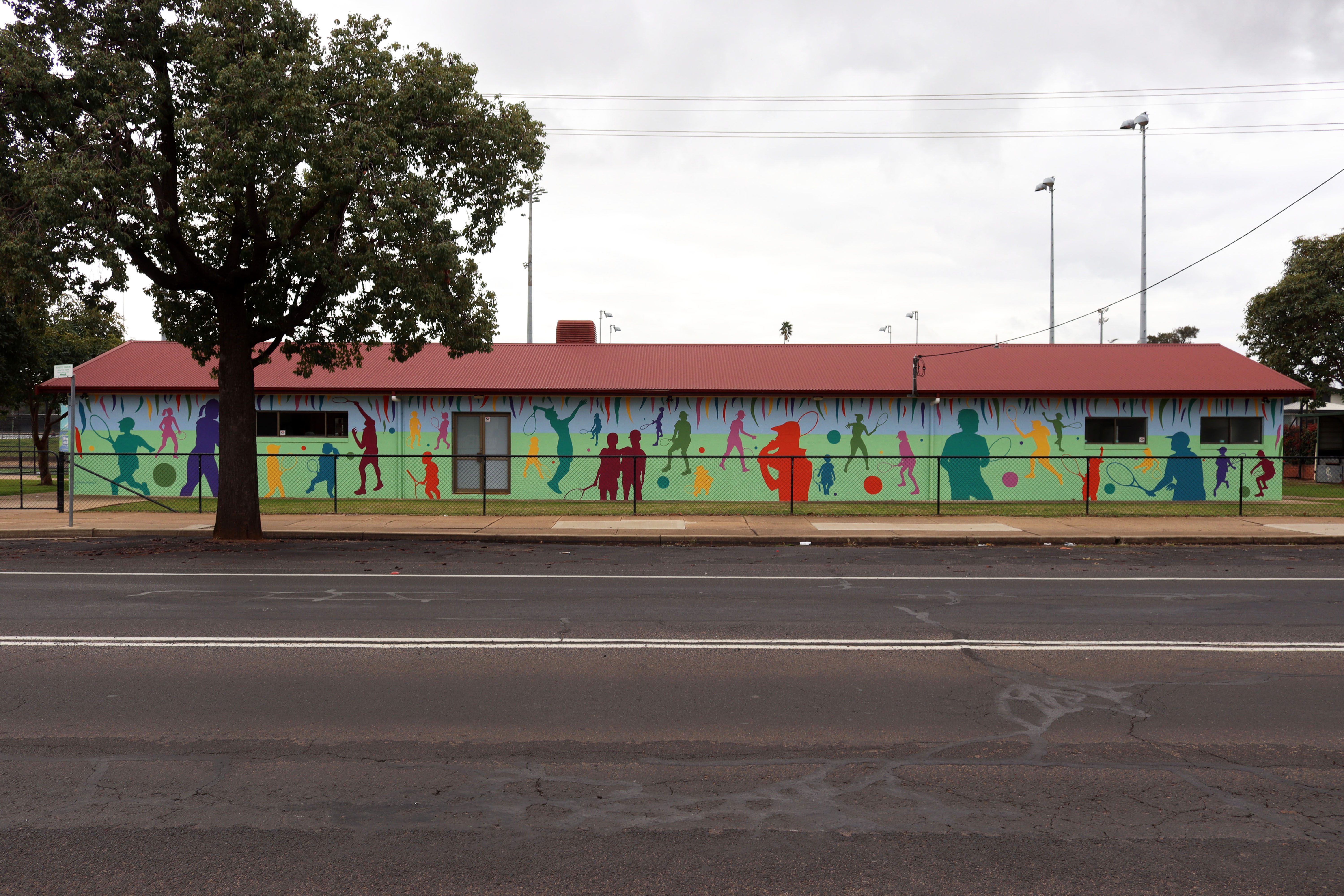 Paramount Tennis Club Dubbo by Gill Pedrana | Street Art NSW