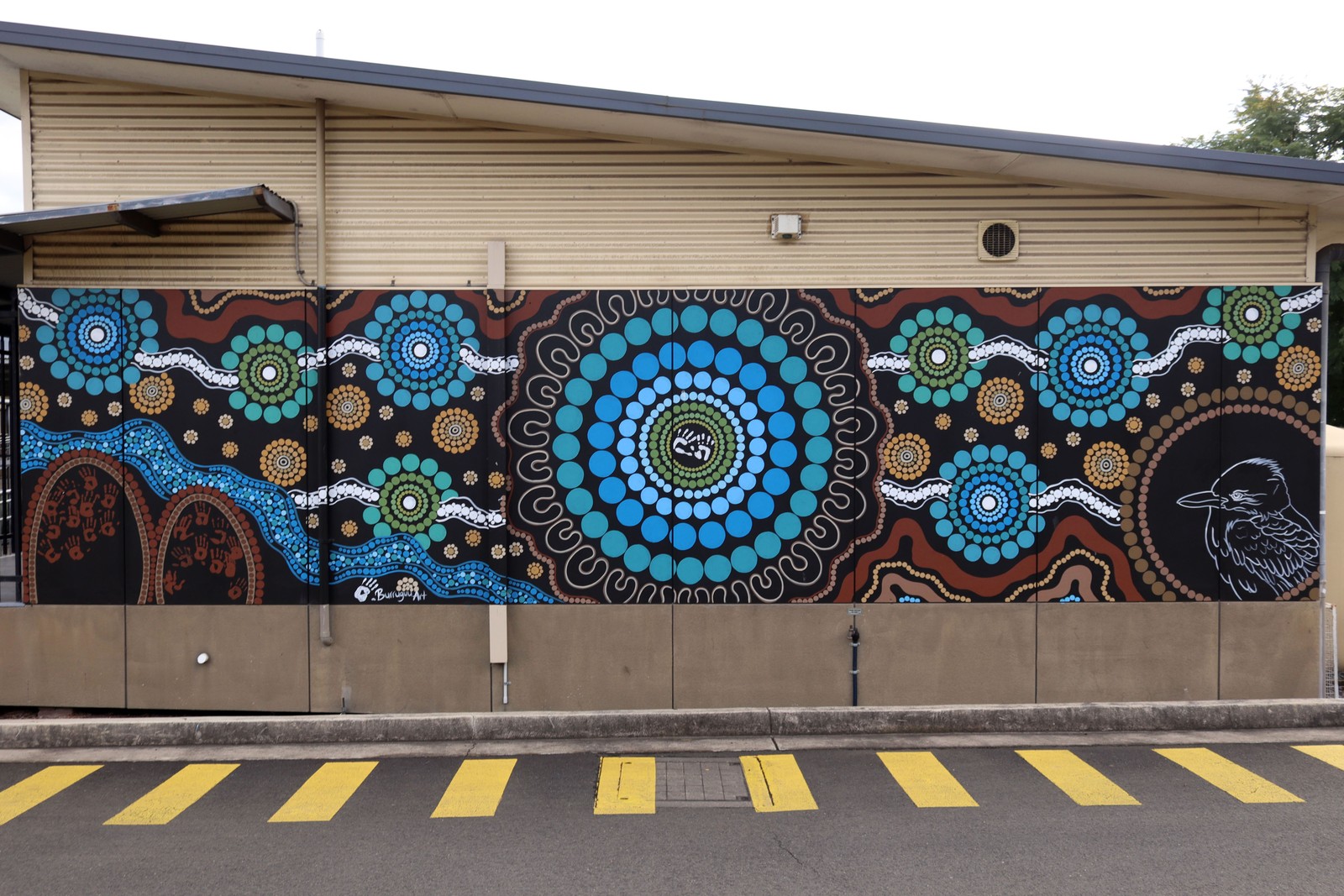Kurrambee School Murals by Burruguu Art | Street Art NSW