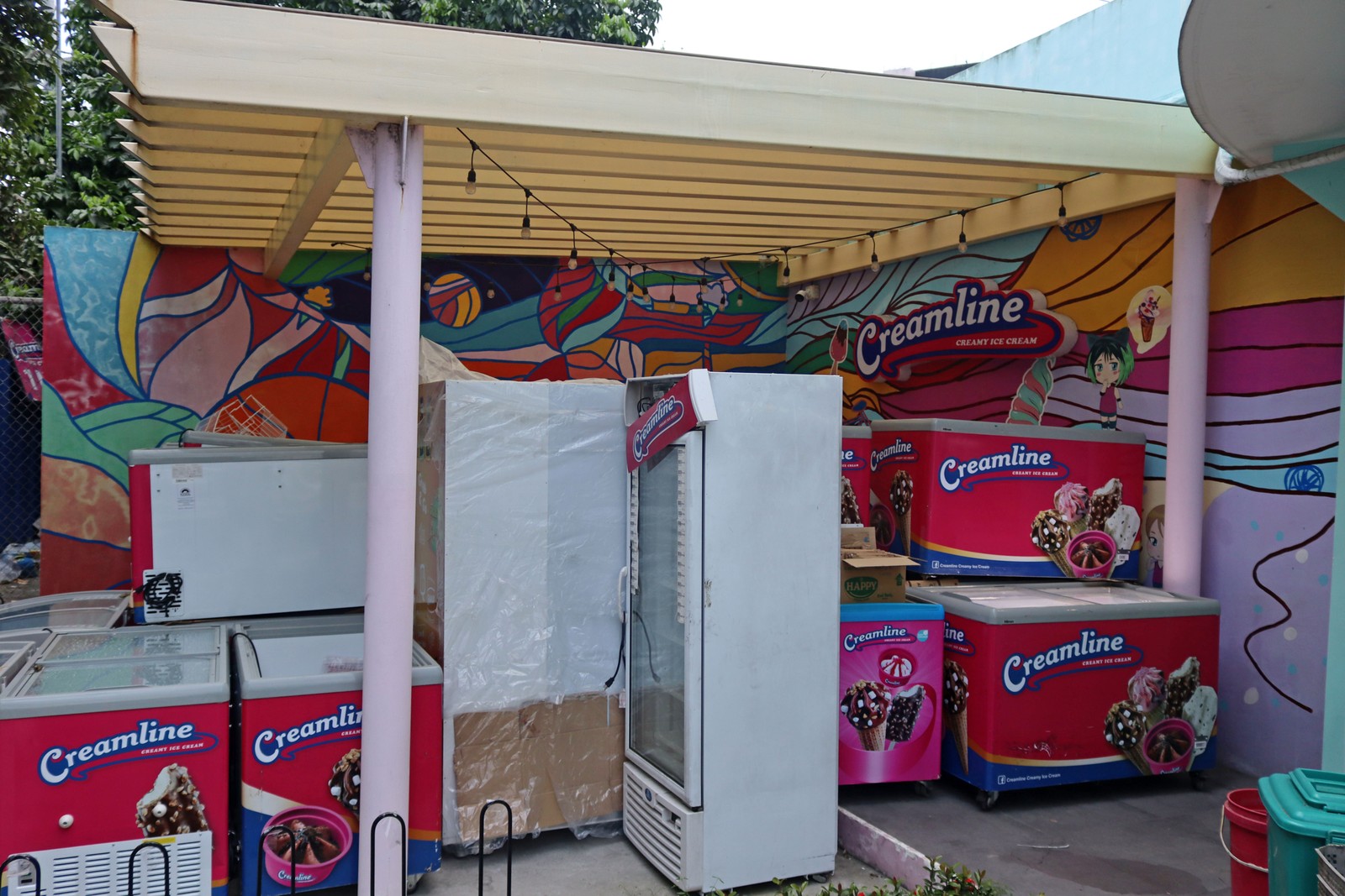 Creamline Creamy Ice Cream by Hannah Seuton | Street Art NSW