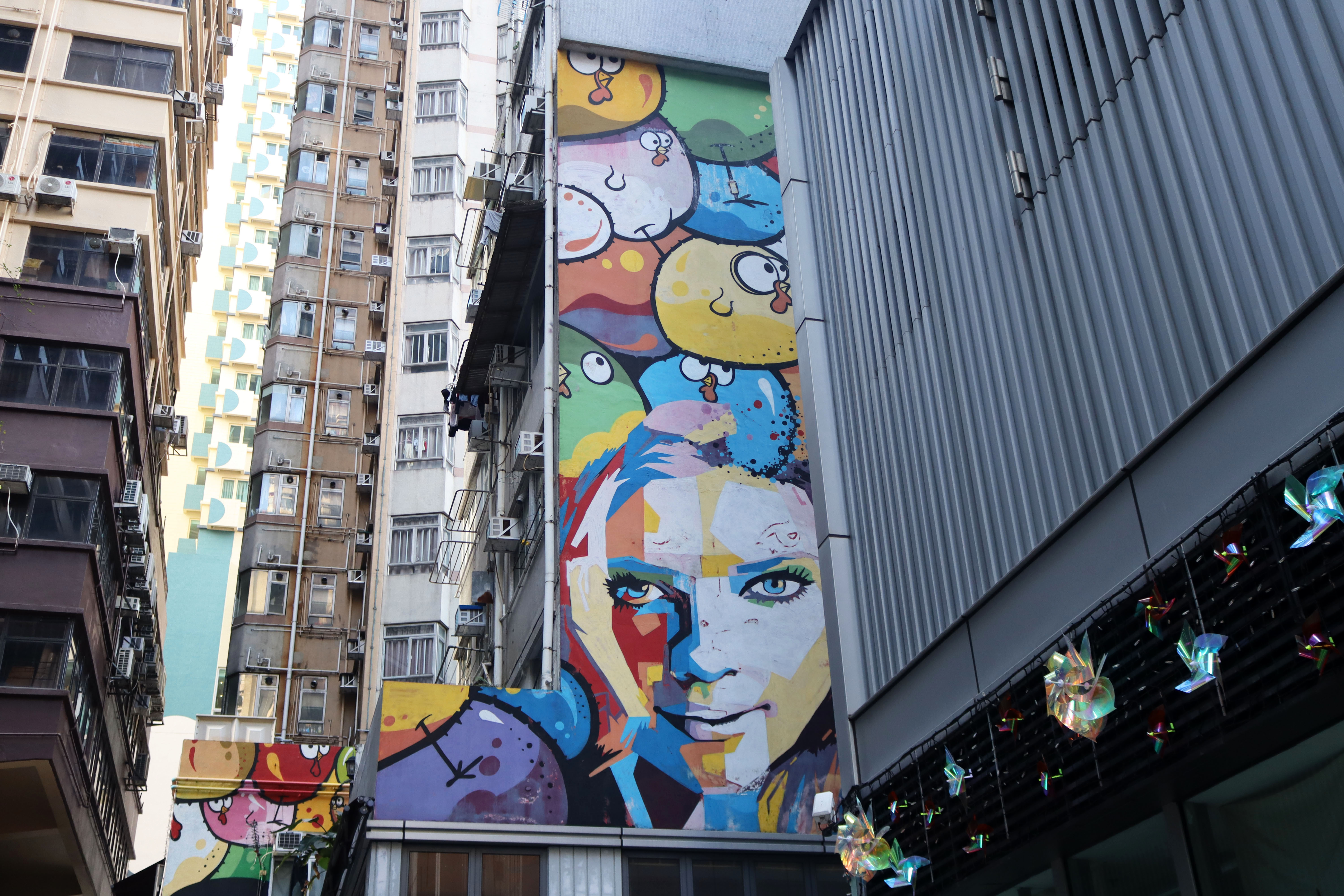 The Girl and the Chicanos by CEET Fouad | Street Art NSW