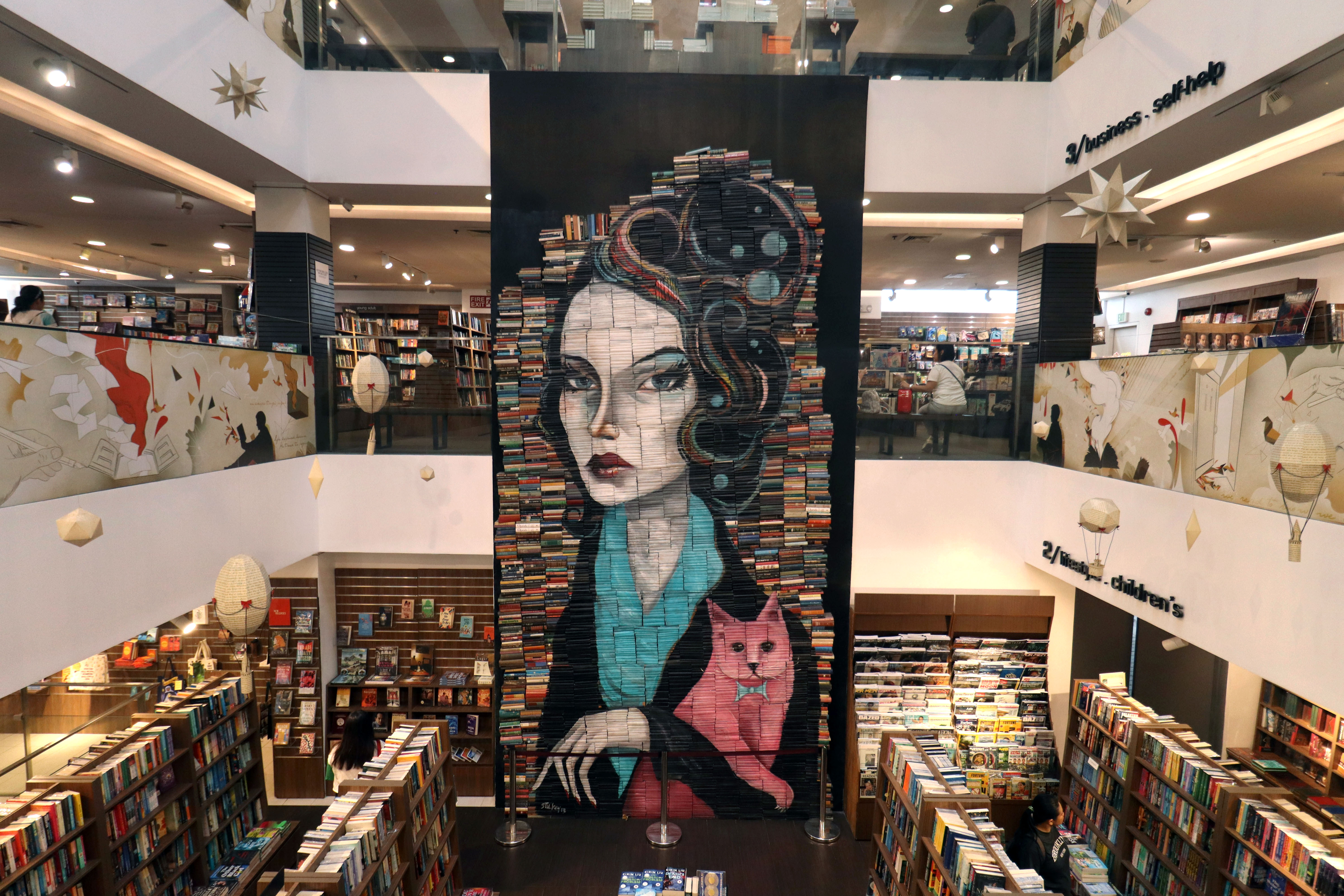 Discarded Romance by Mike Stilkey | Street Art NSW