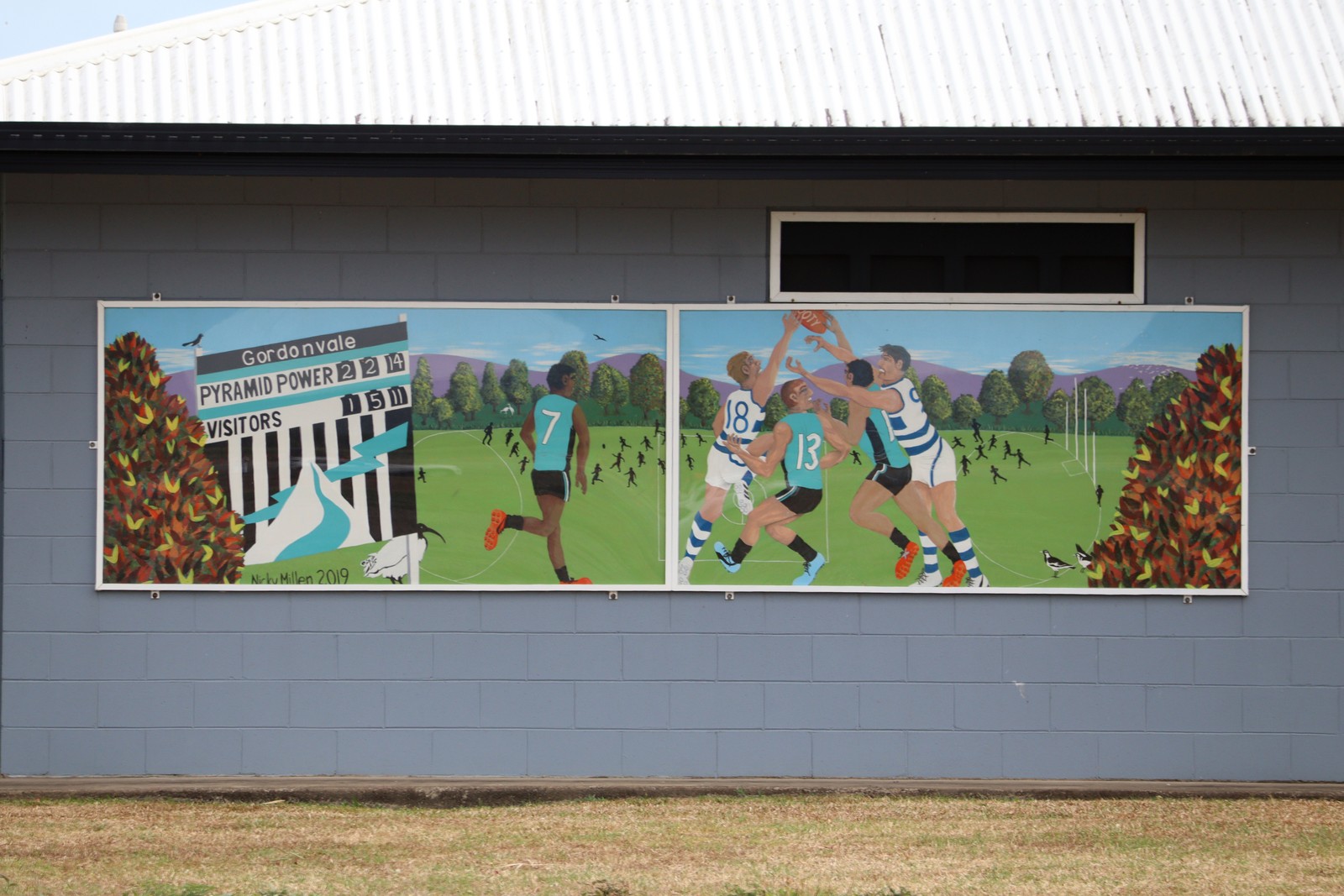 Gordonvale Pyramid Power Club Mural by Nicky Millen | Street Art NSW