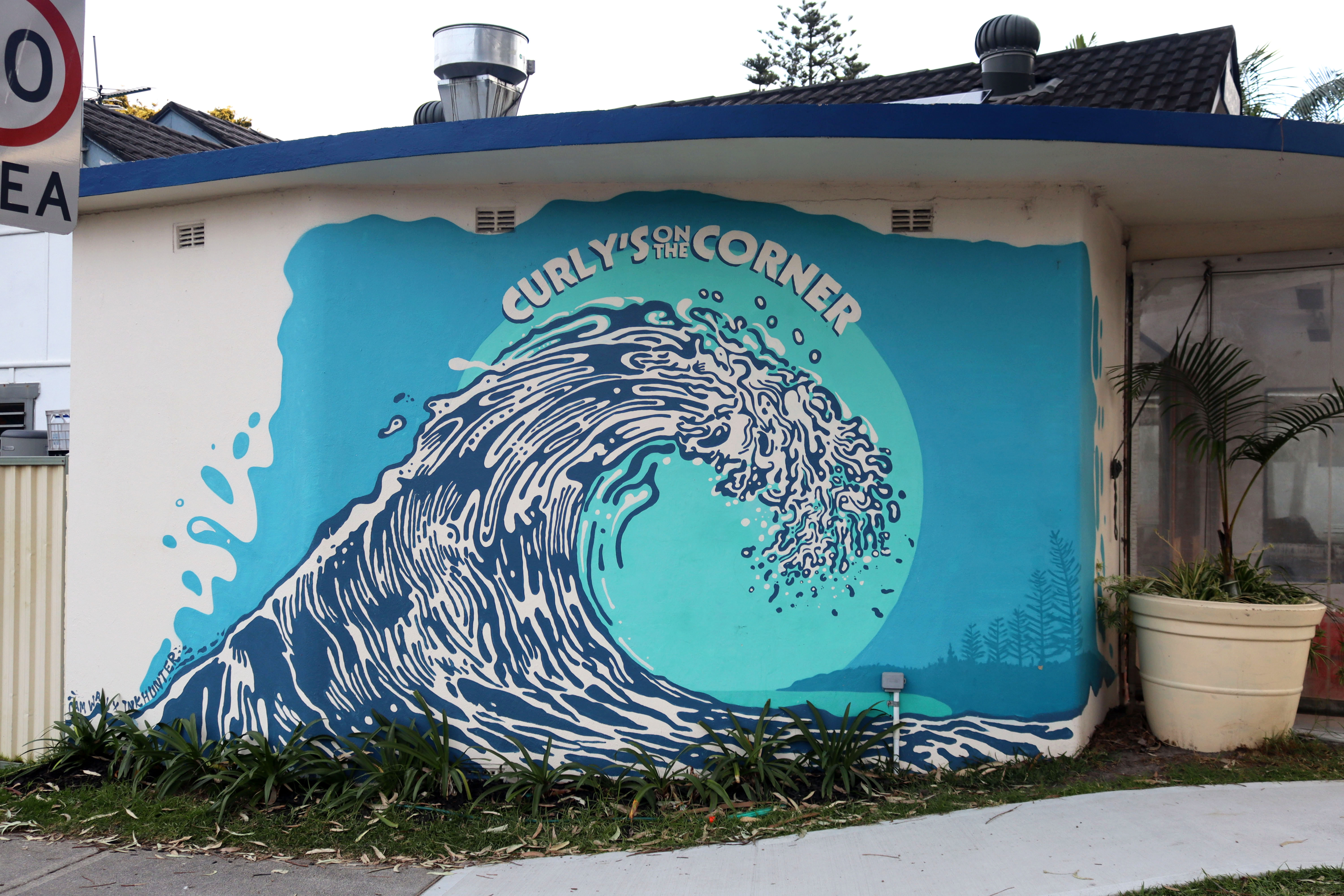 Curly's on the Corner