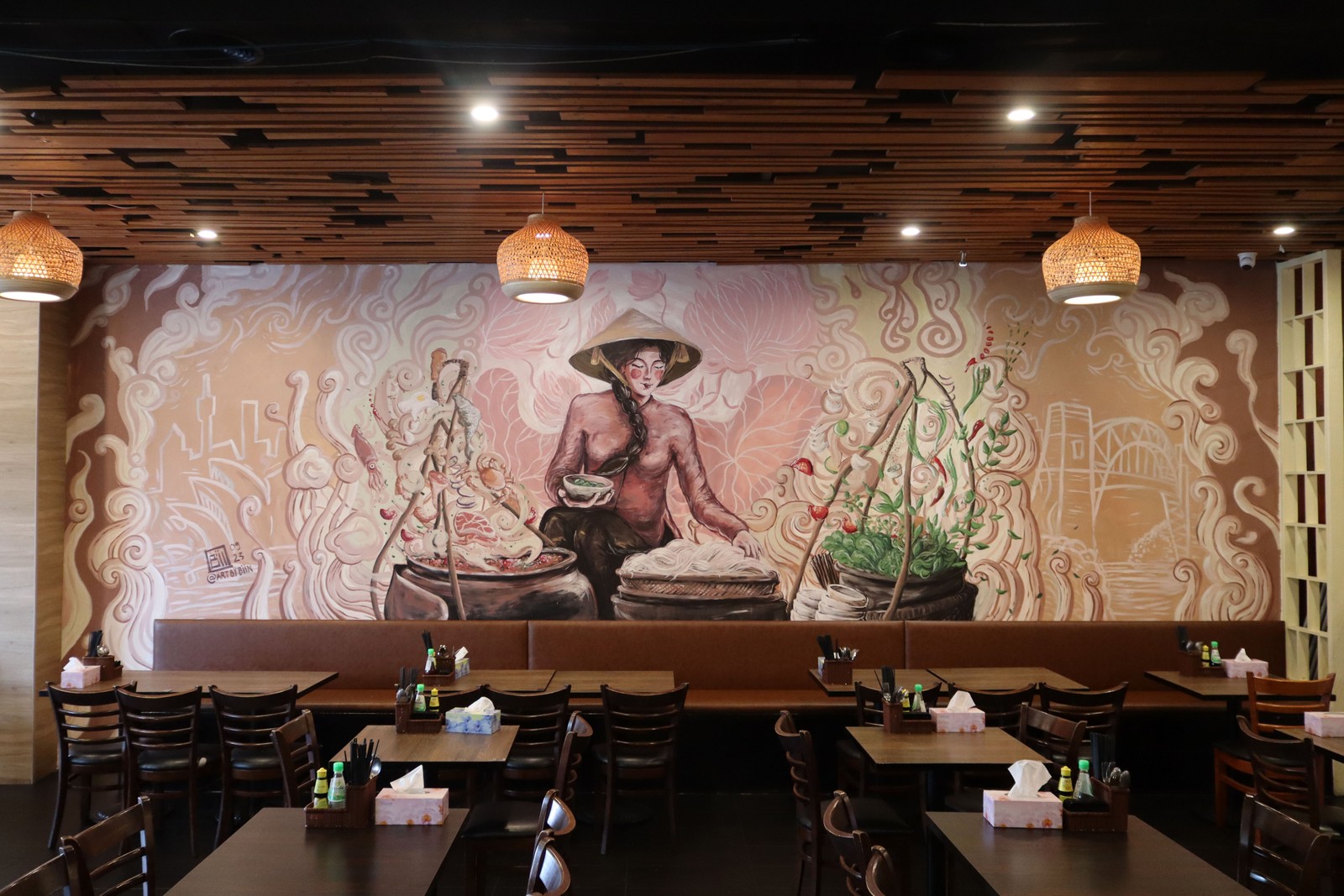 Nàng Gánh by Biin | Street Art NSW