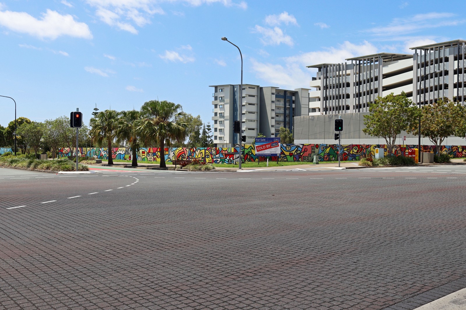 Sunshine Coast Health Precinct by Steven Bordonaro | Street Art NSW