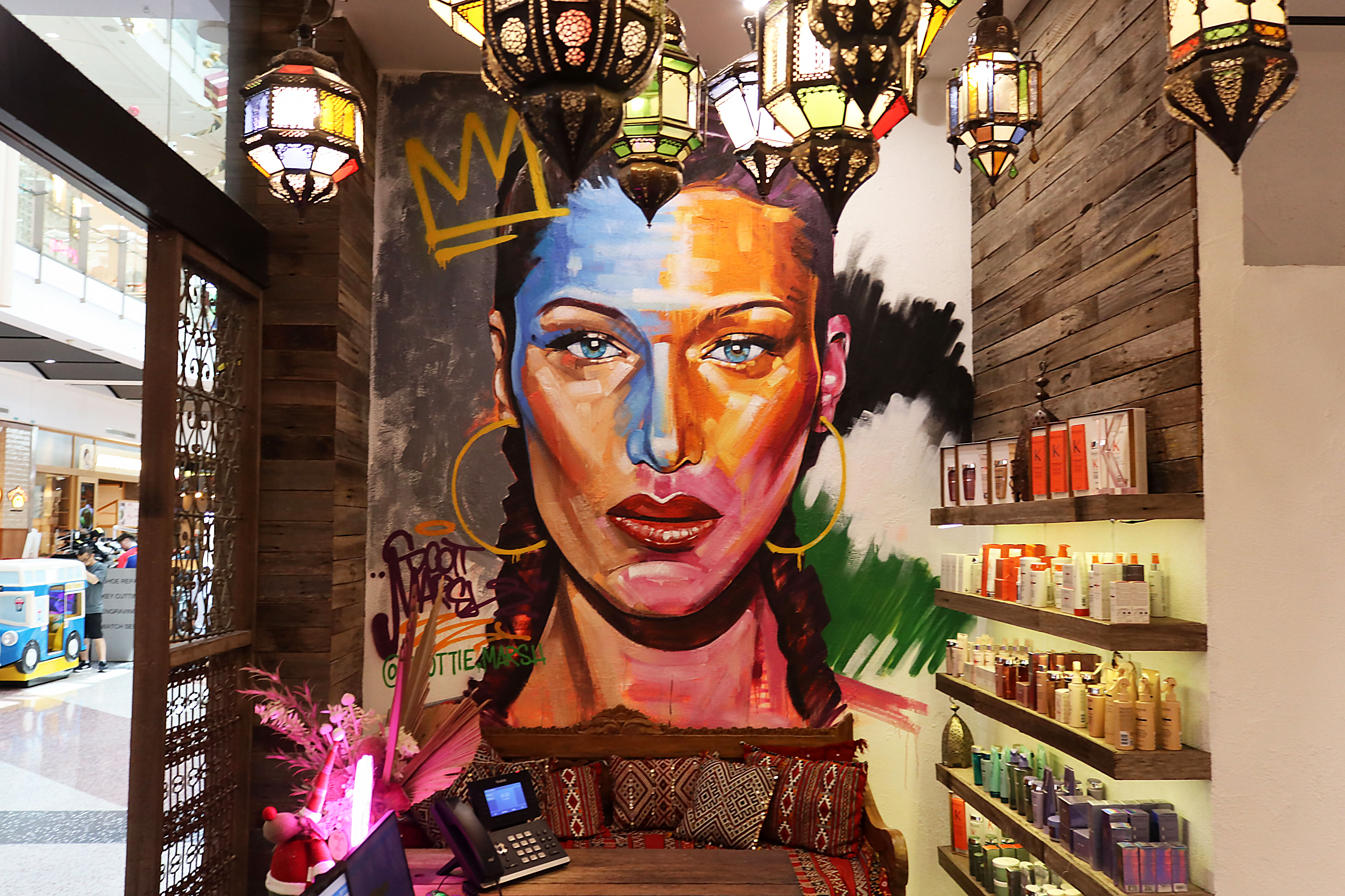 Bella Hadid by Scott Marsh | Street Art NSW