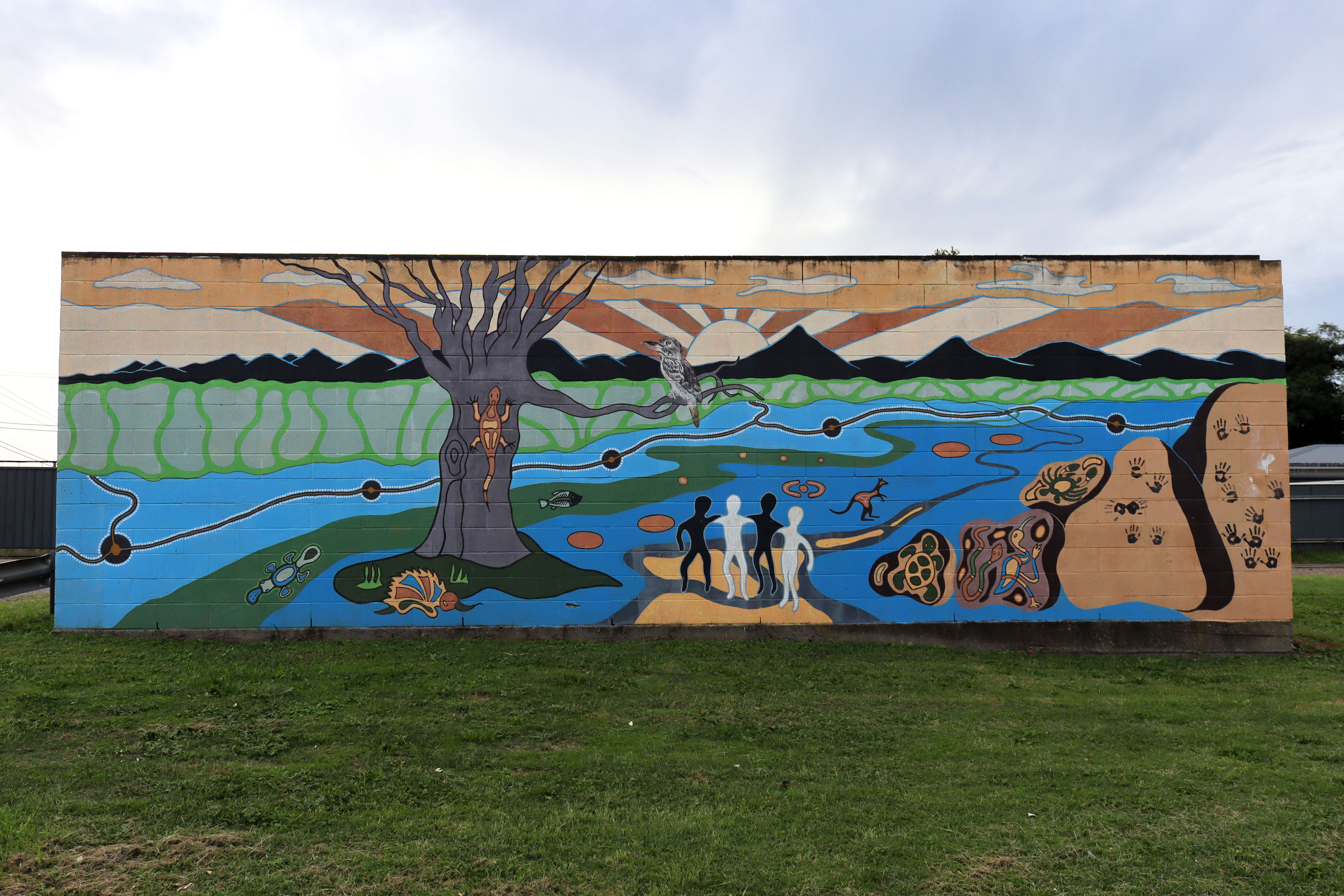 Koori Art Mural by Les Elvin | Street Art NSW