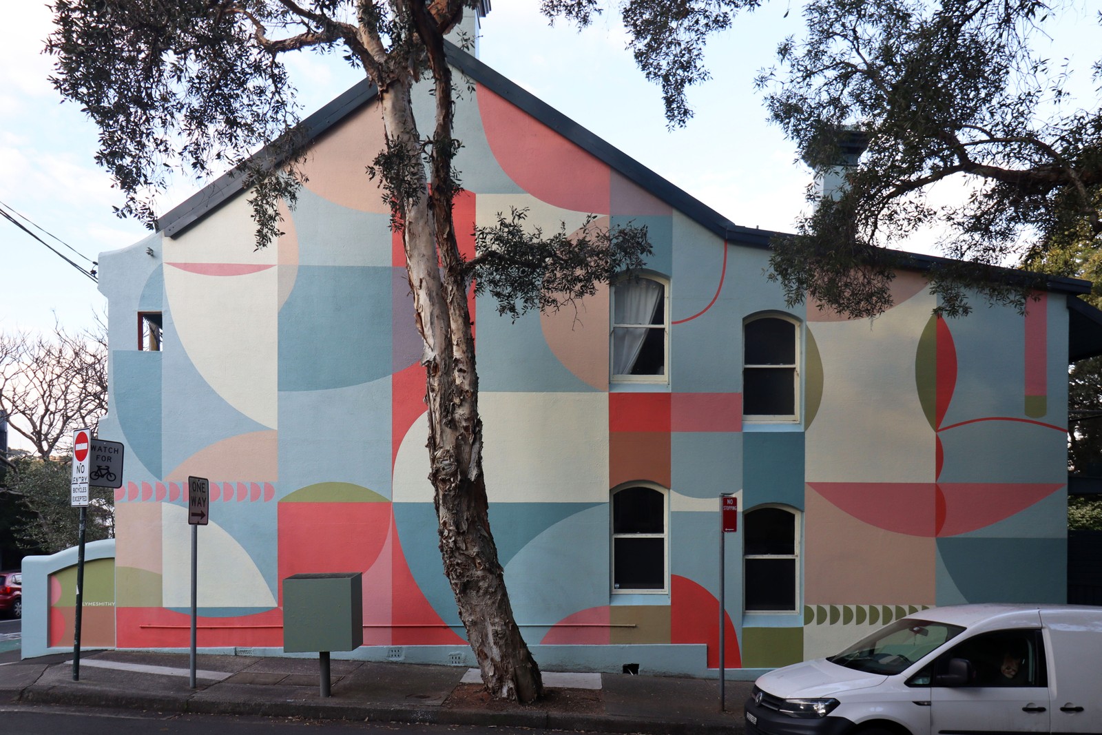 Arc Angel by Lymesmith | Street Art NSW